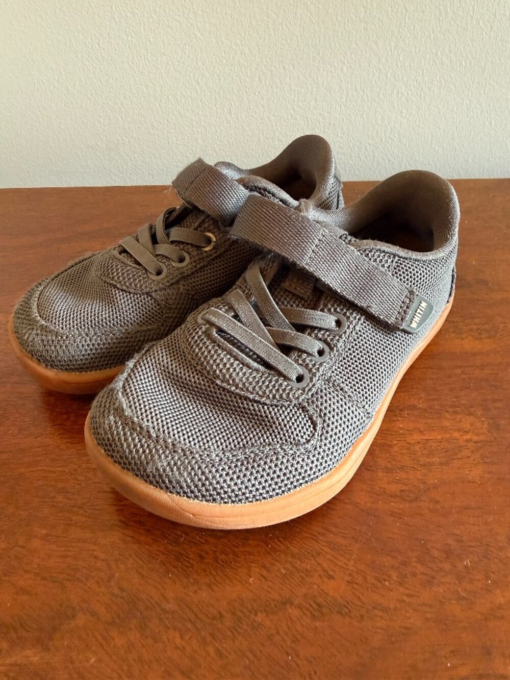 WHITIN Kids Barefoot Shoes Gray Size 10 Minimalist Sneakers